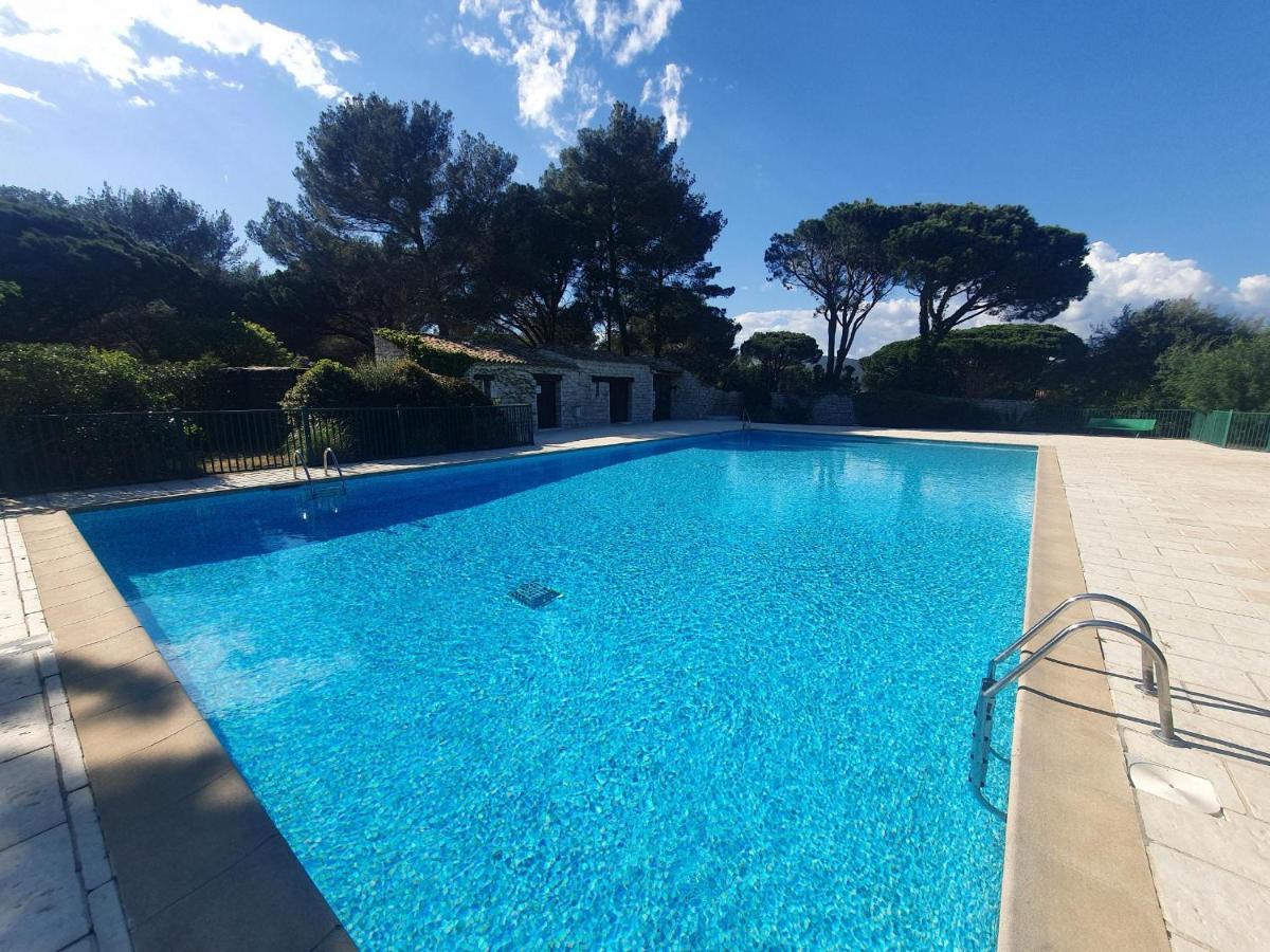 * Casa Faustine *, Grande Terrasse, Piscines Apartment Гасен Екстериор снимка